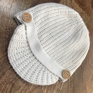 UGG ivory knit hat - worn only once!